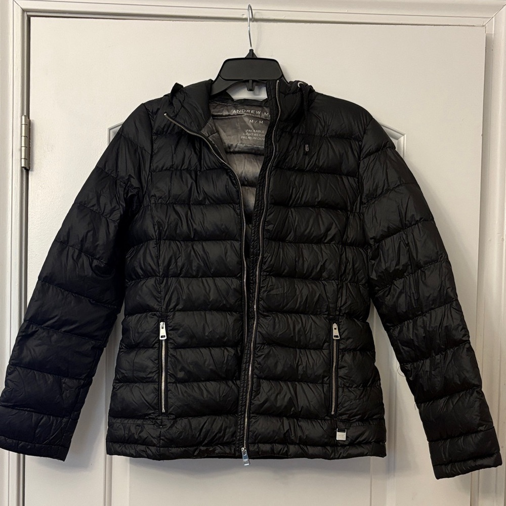 Andrew Marc Womens Packable Lightweight Premium Down Hooded Black Jacket